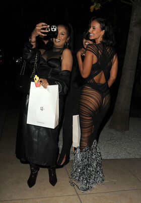 Maya Jama नग्न लीक OnlyFans फोटो 725