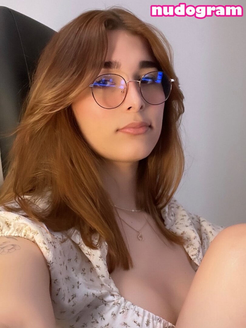 Maya Monroy Ruiz's provocative gaze