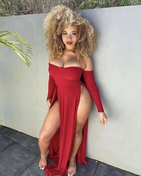 Mayaregi Nøgne lækkede OnlyFans foto 8