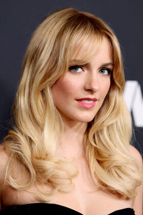 Mckenna Grace Foto filtrada desnuda de OnlyFans 689