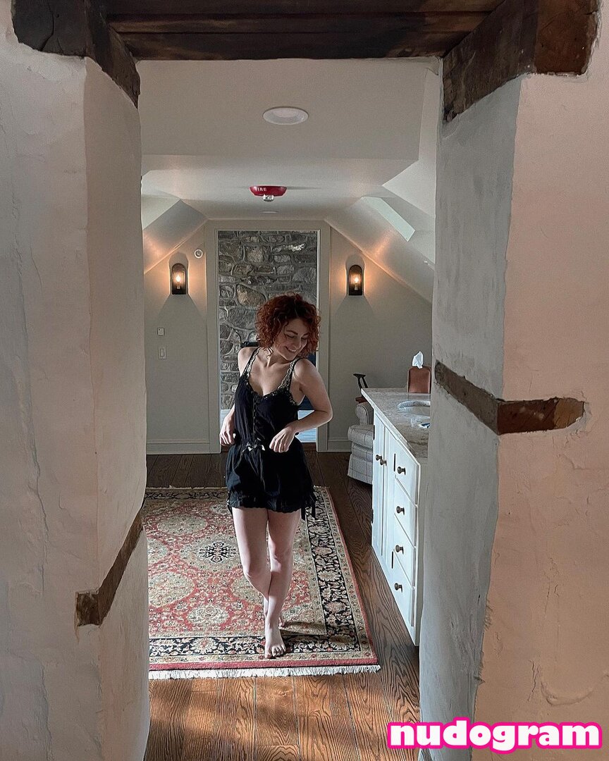 Megan Ciafre  meganciafre Гола изтичане OnlyFans снимка 6 - Nudogram v2.1