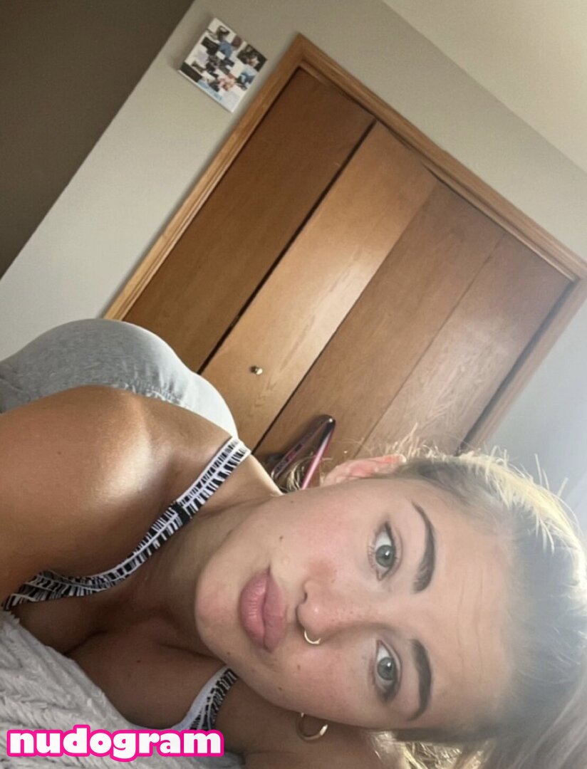 Meghan Walker  lucidbabyx  meghan_walker_ Nude Leaks OnlyFans Photo 5 -  Nudogram v2.1