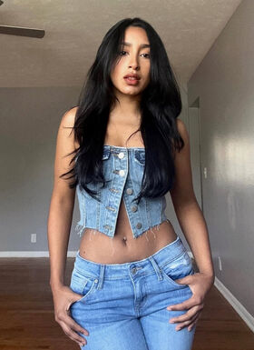 Mejia Gabriela Nude Leaks OnlyFans Photo 3