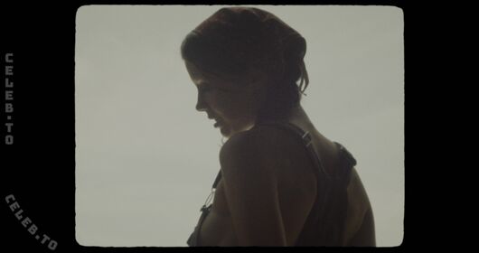 Mia Goth Foto filtrada desnuda de OnlyFans 238