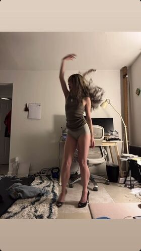 Mia Kerin Nude Leaks OnlyFans Photo 56