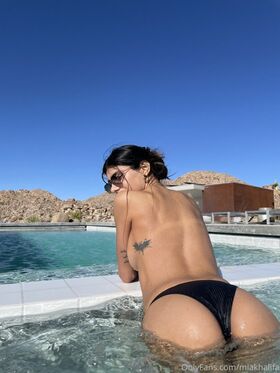 Mia Khalifa Nude Leaks OnlyFans Photo 55