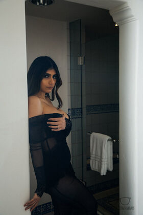 Mia Khalifa Nude Leaks OnlyFans Photo 236