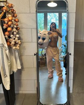 Mia Khalifa Nude Leaks OnlyFans Photo 604