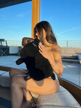 Mia Khalifa Nude Leaks OnlyFans Photo 875