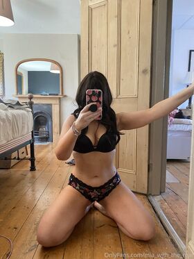 mia_with_the_rear Nude Leaks OnlyFans Photo 48