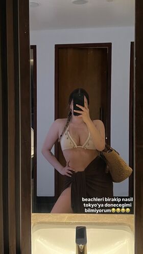 miafitz Procurena gola OnlyFans fotografija 87