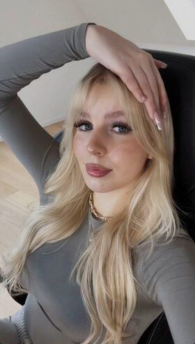 Mialilia Nacktes Leaks OnlyFans Foto 5