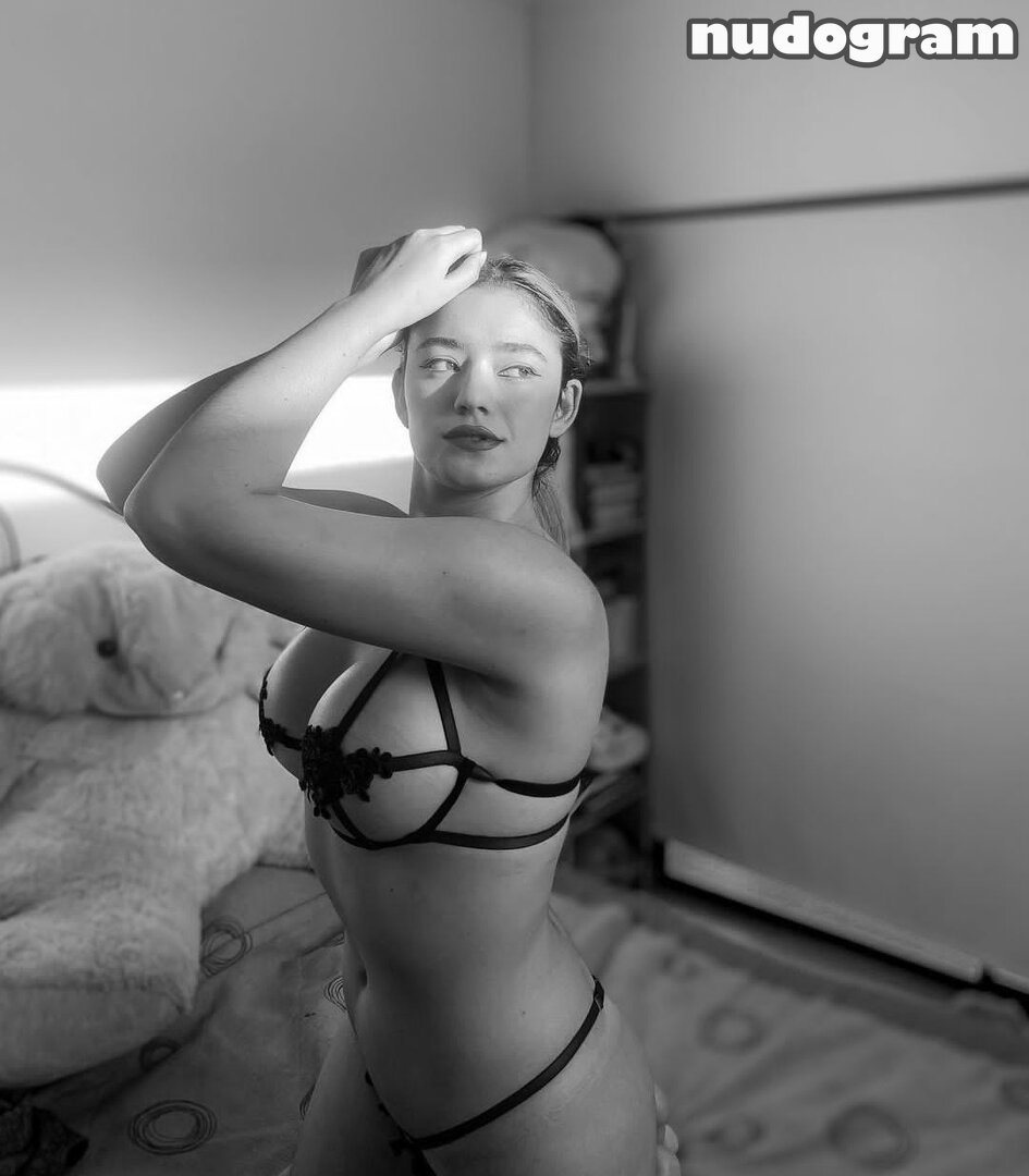 Mica Deboe  micadeboe  micaeladeboe Фото утечки OnlyFans обнаженная №5 -  Nudogram v2.1