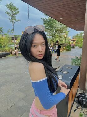 miceraa Fotografie scursă ilegal OnlyFans dezbrăcată 73