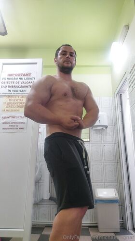 michaelragnar Fotografie scursă ilegal OnlyFans dezbrăcată 16