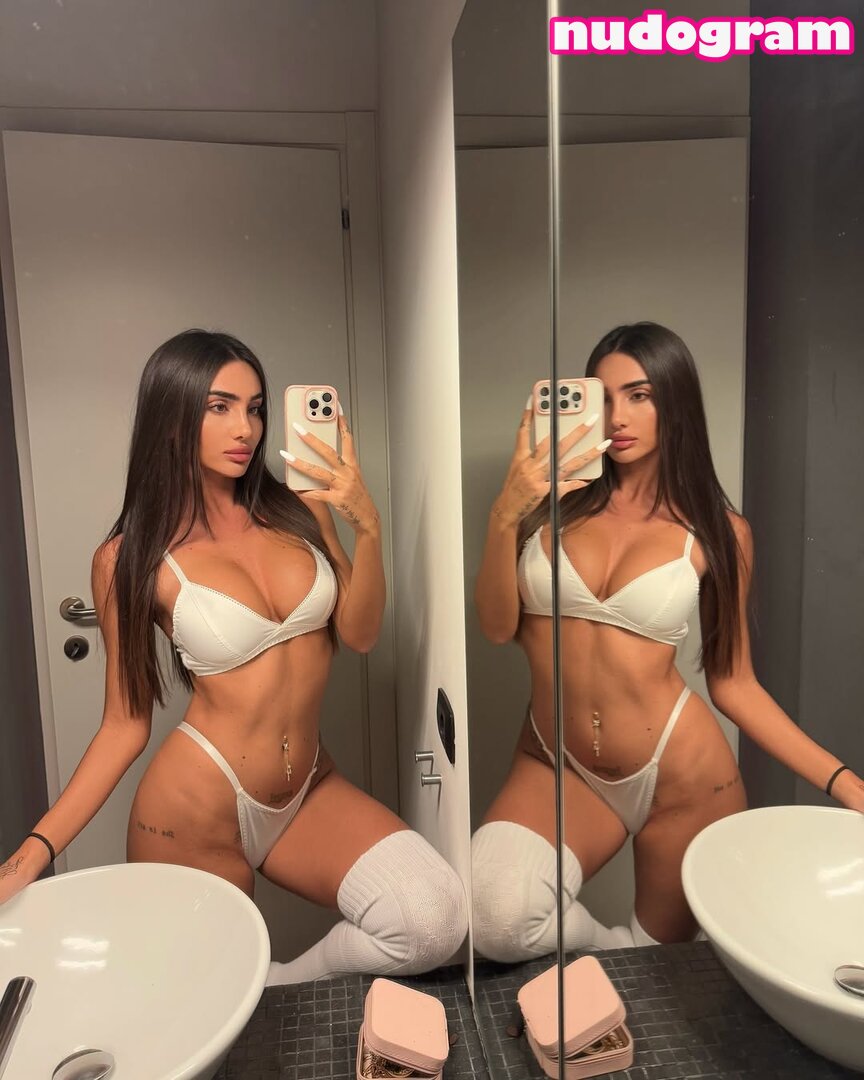 Michela mucciante nuda