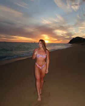 Michelle Basnett Nude Leaks OnlyFans Photo 35