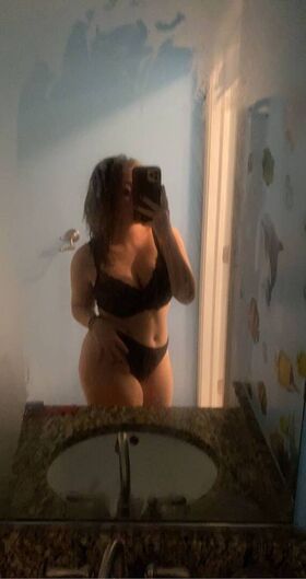 Michelle Kodryan Nøgne lækkede OnlyFans foto 5