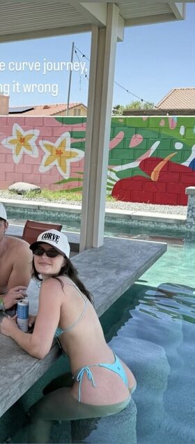 Michelleyassa Гола изтичане OnlyFans снимка 11