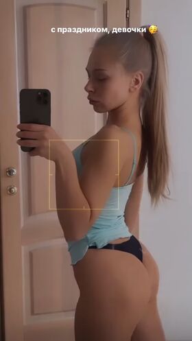 Mihalina Novakovskaya Nude Leaks OnlyFans Photo 20