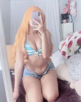 Milkiewaifu Meztelen szivárgott OnlyFans fotó 2