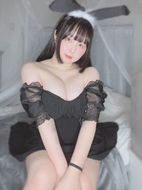Milky Ueda Nude Leaks OnlyFans Photo 15
