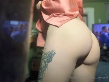 miss_curvycat Nude Leaks OnlyFans Photo 17