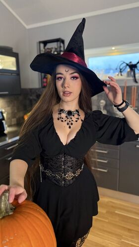 Miss Mikkaa Nude Leaks OnlyFans Photo 511