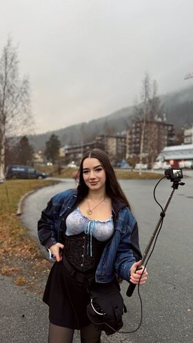 Miss Mikkaa Nude Leaks OnlyFans Photo 512