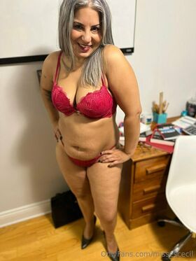 Misses Cecil Nude Leaks OnlyFans Photo 30