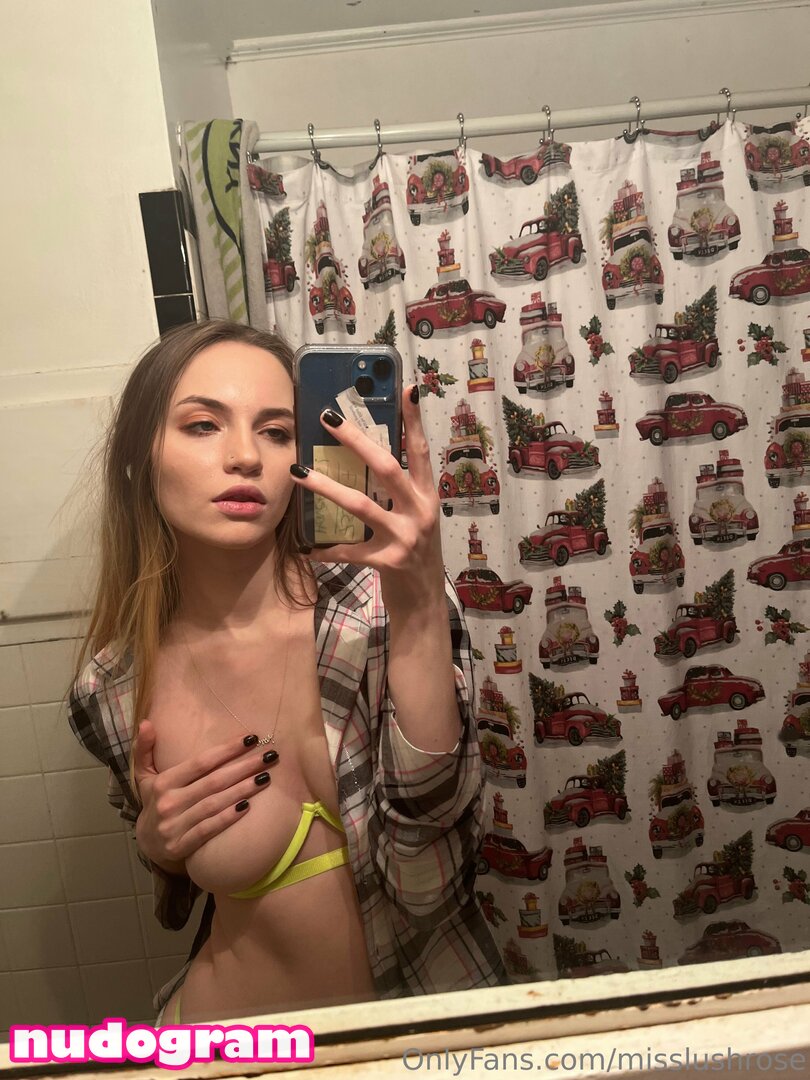 Misslushrose  brittney-bush  lilmissross  misslushrose222 Гола изтичане  OnlyFans снимка 213 - Nudogram v2.1