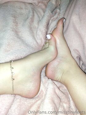 misstinyfeets Nude Leaks OnlyFans Photo 24