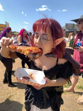 mitsybitzy Fotografie scursă ilegal OnlyFans dezbrăcată 10