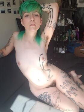 molotovcocktease Nude Leaks OnlyFans Photo 44