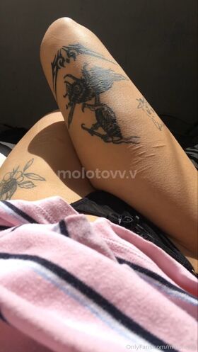 molotovvv Nude Leaks OnlyFans Photo 30