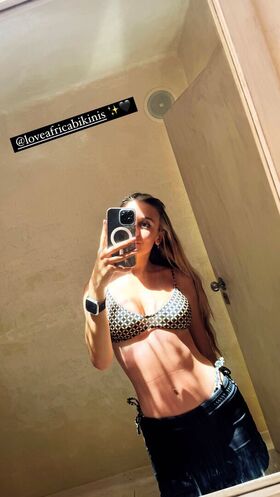 Morena Beltrán Nude Leaks OnlyFans Photo 45