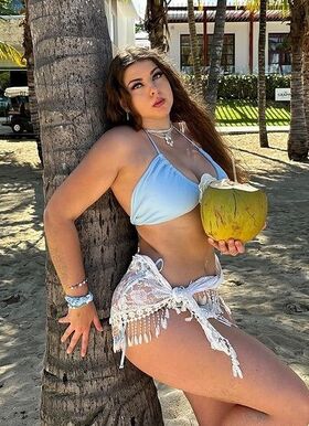 Moriah Becker Гола изтичане OnlyFans снимка 36