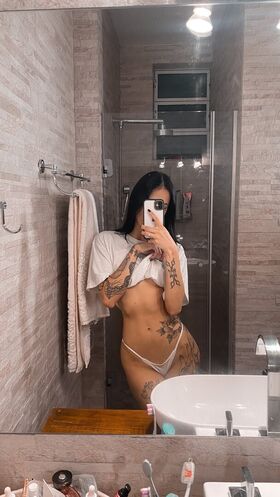 Munique Brum Nude Leaks OnlyFans Photo 2