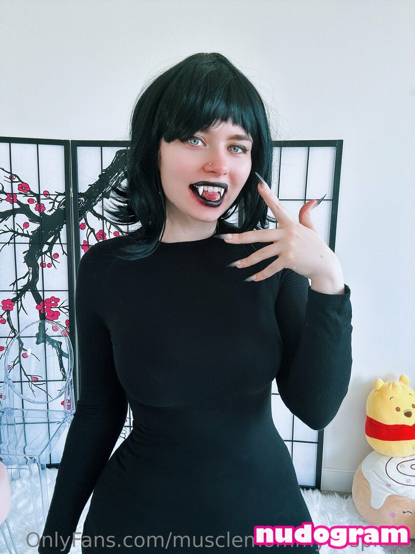 linneas-life / musclemommycosplays Nude Leaks OnlyFans Photo #55