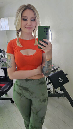 My Forest Hobby Vuotanut alastonkuva OnlyFans 8