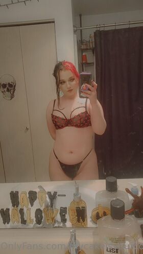 mycakeisyourconfectionto Nude Leaks OnlyFans Photo 23