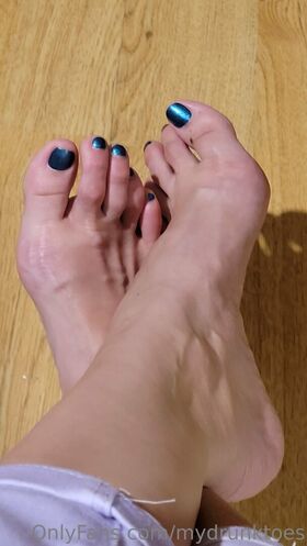 mydrunktoes Nude Leaks OnlyFans Photo 2