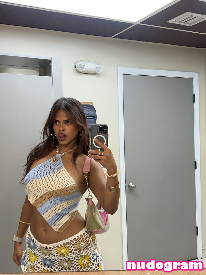 Nahrin Khan's sensual reveal