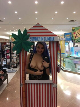 Nancy Miami Uniknutá nahá OnlyFans fotografia 6