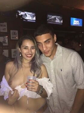 Nancy Miami Uniknutá nahá OnlyFans fotografia 9