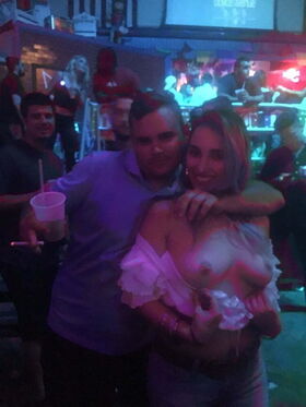 Nancy Miami Uniknutá nahá OnlyFans fotografia 16