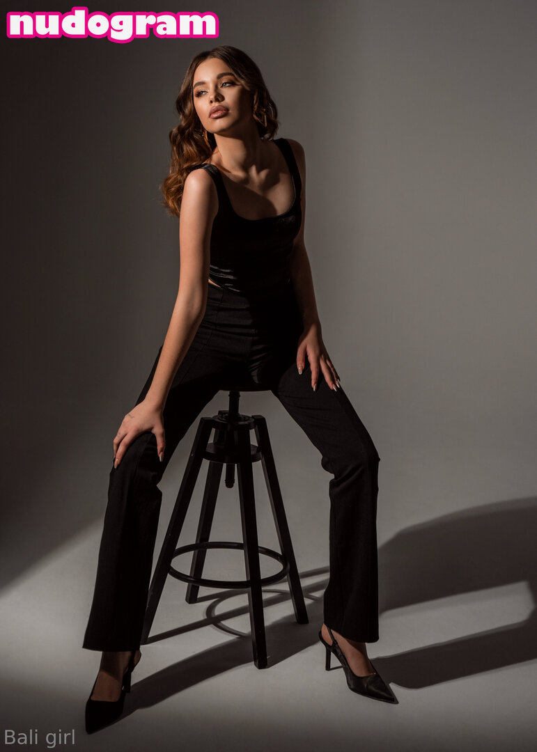 naomimorning  naomimorningstar  naomisolar Nude Leaks OnlyFans Photo 46  - Nudogram v2.0