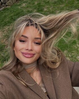 Natalie Alyn Lind Nude Leaks OnlyFans Photo 453