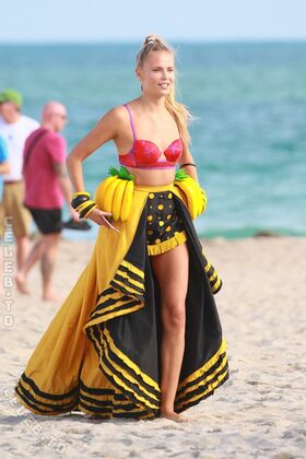 Natasha Poly Фото утечки OnlyFans (обнаженная) 215