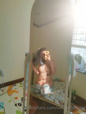 naughtyveggie Nude Leaks OnlyFans Photo 16